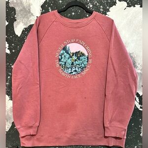 The North Face Women’s Crewneck Sweatshirt